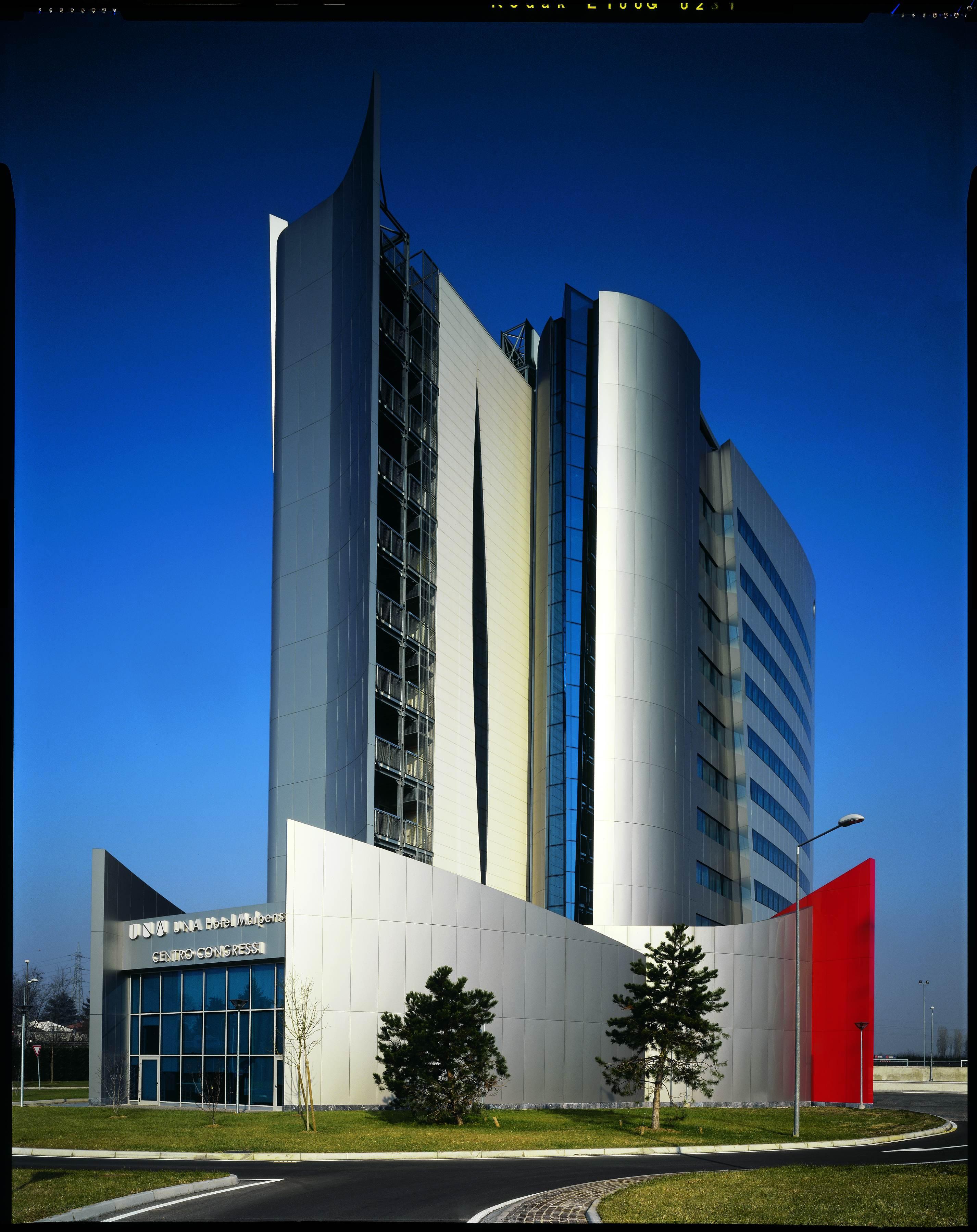 Una Hotels Malpensa Черро Маджиоре Экстерьер фото