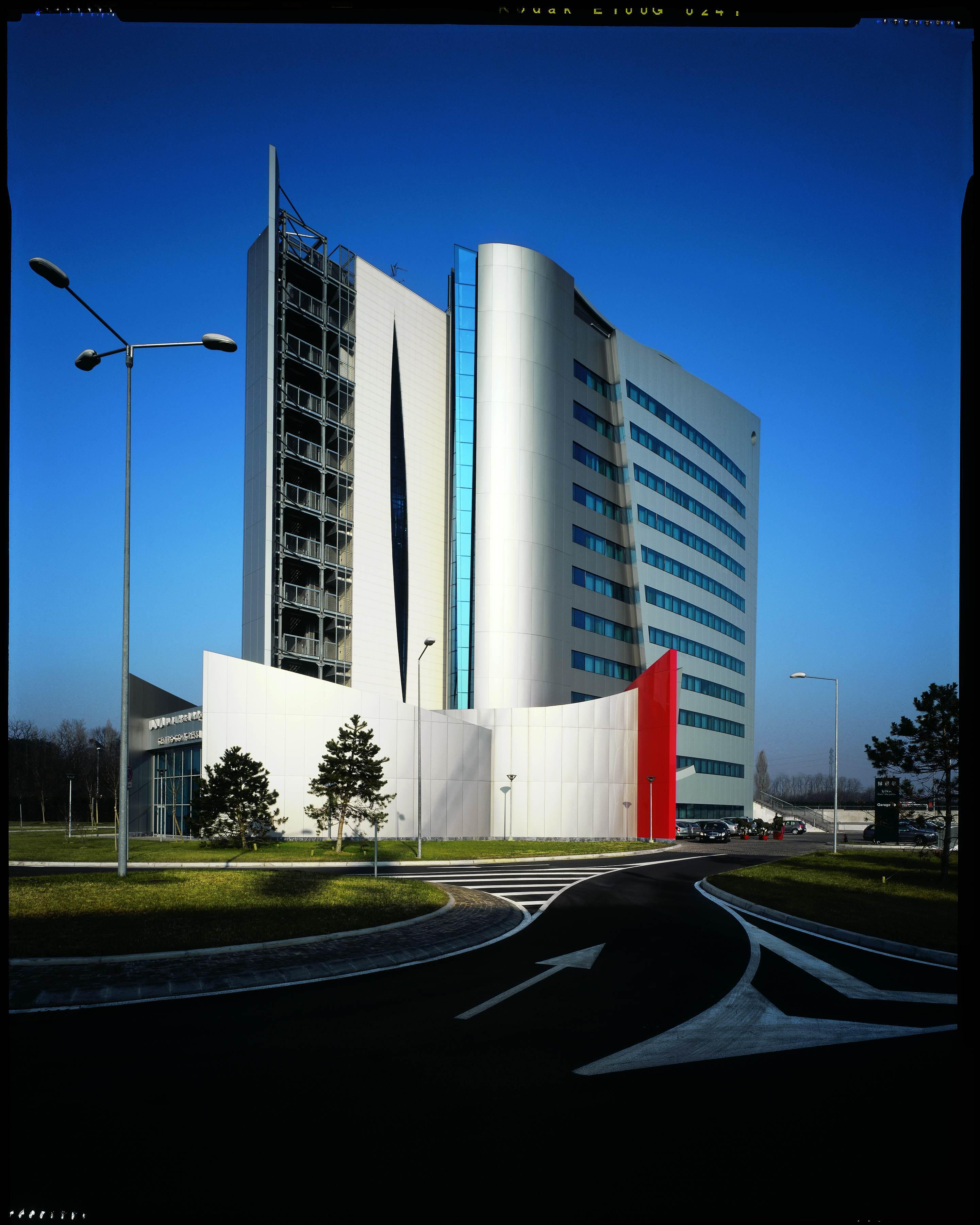 Una Hotels Malpensa Черро Маджиоре Экстерьер фото