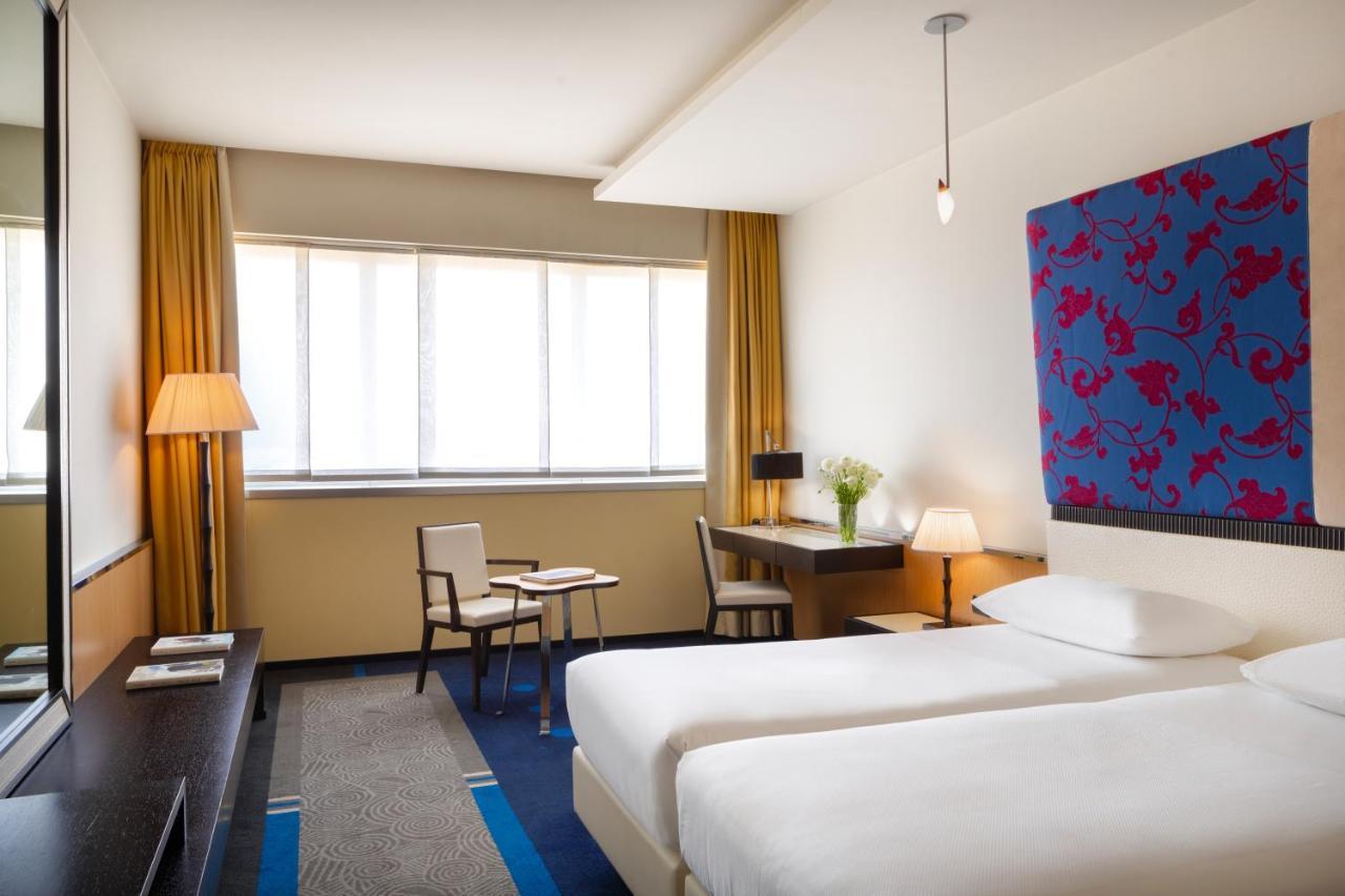 Una Hotels Malpensa Черро Маджиоре Экстерьер фото